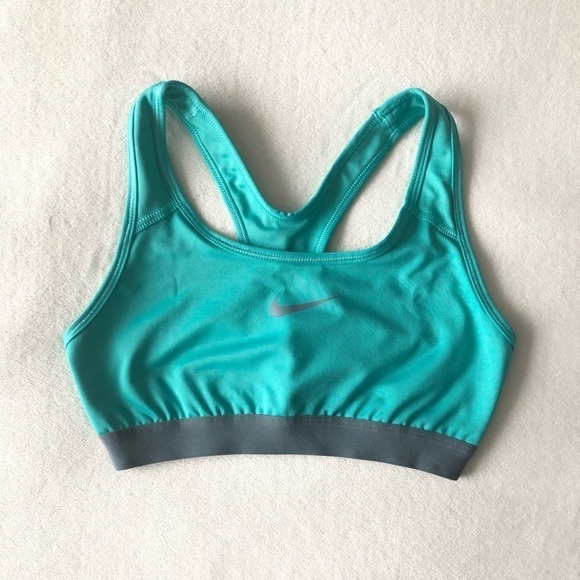 Nwot Nike sports bra - Picture 1 of 6